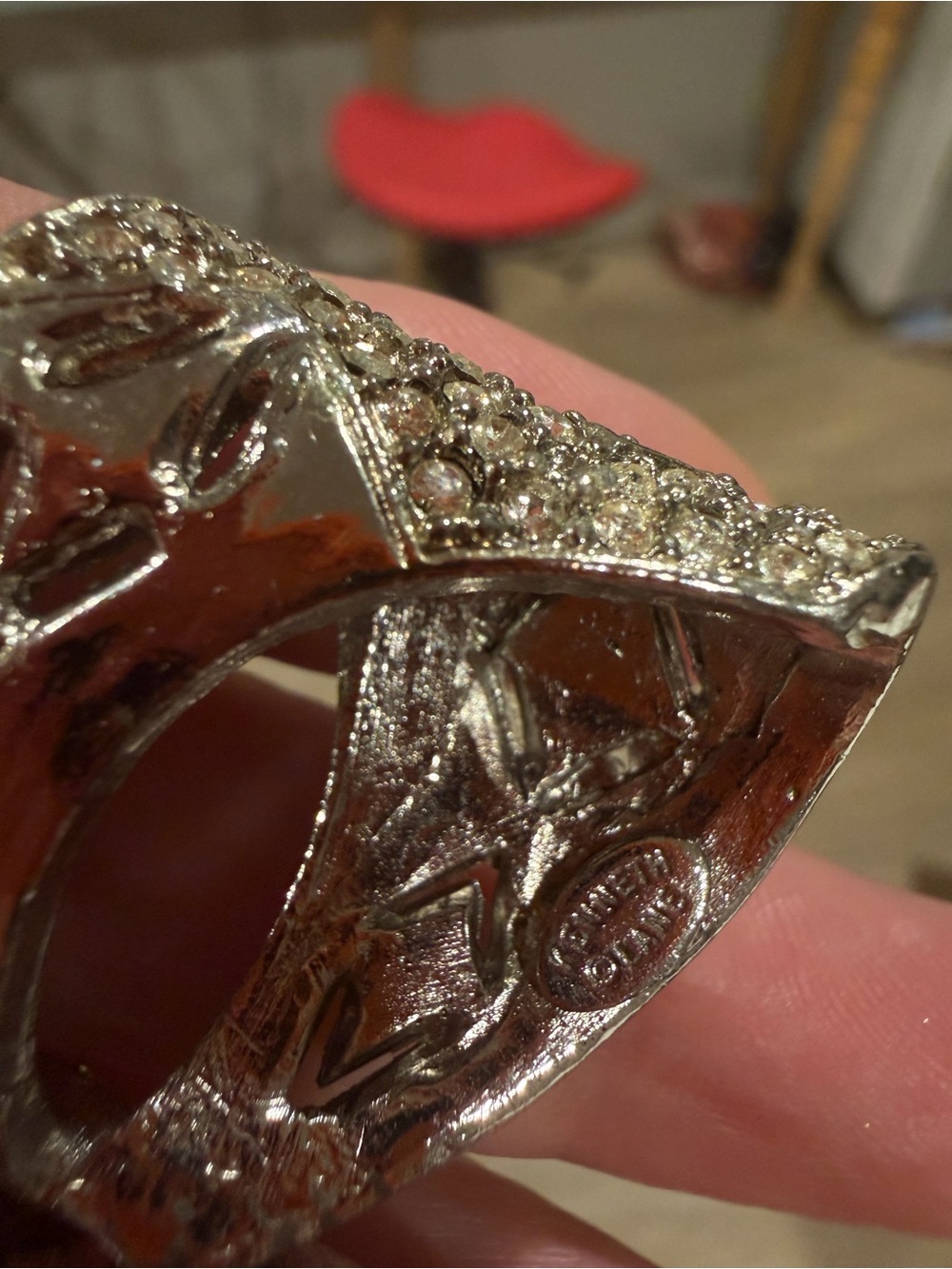 Kenneth Jay Lane Rhinestone Bow Brooch Pin in Silver Tone bow - stunning - Picture 2 of 3